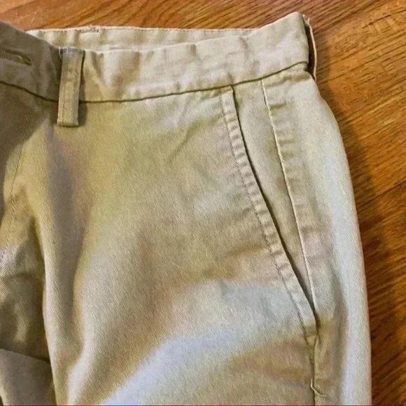 Old Navy khaki 30X32 - Picture 4 of 5